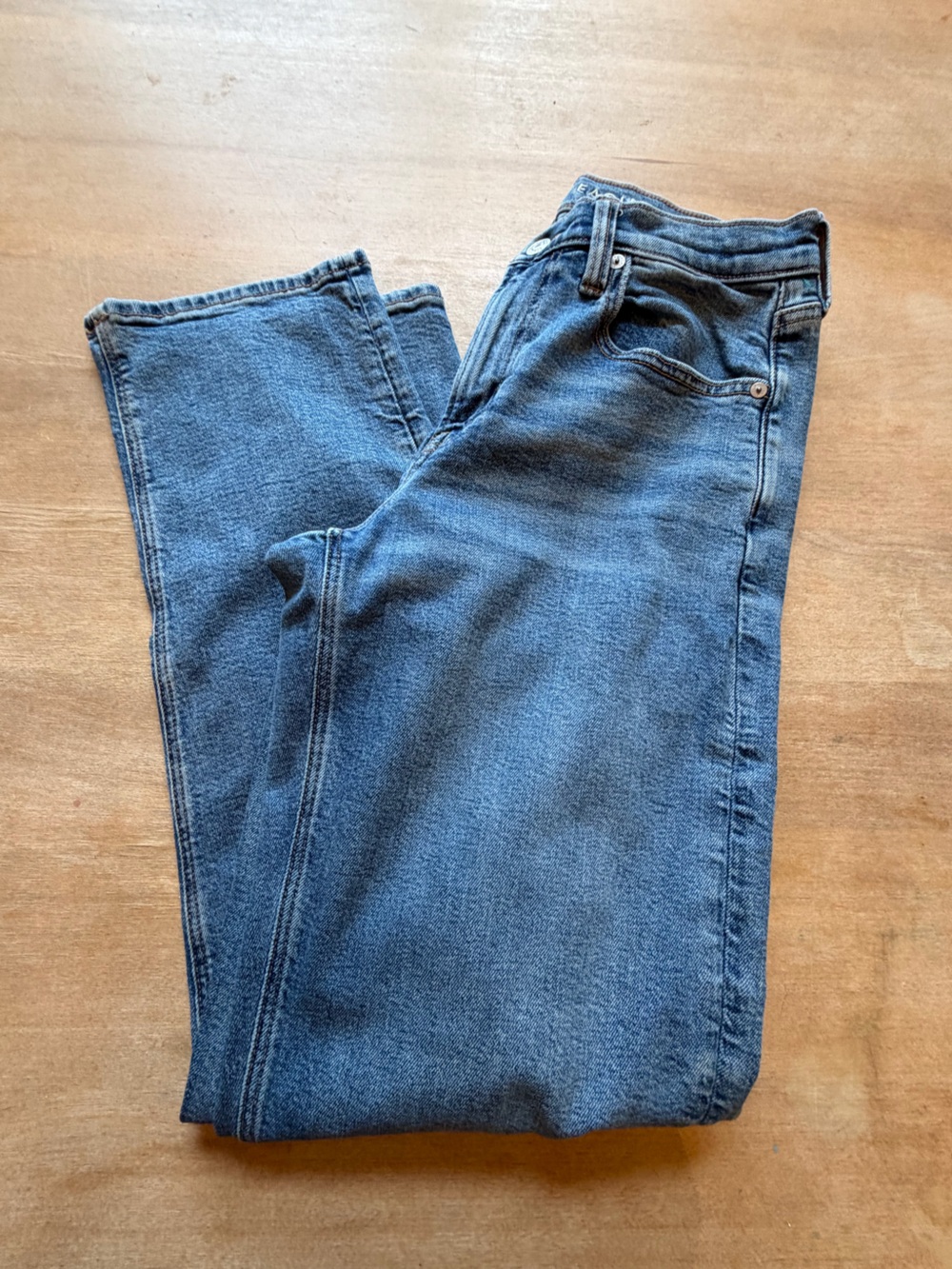 American Eagle Outfitters Straight Women’s Jeans - Medium Blue
